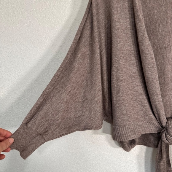 JOIE Balletcore Cropped Wrap Top Dolman Sleeves Women's - Picture 2 of 5